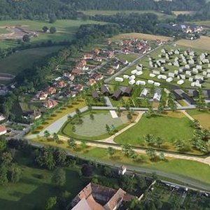 Letecky pohled (s vizualizaci) na lokalitu Za Zamkem v Mnichove Hradisti s planovanym parkem  #pozemkymnichovohradiste #zazamkem #geoparkceskyraj #stavebnipozemky